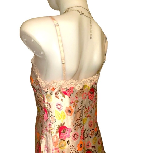 Victoria's Secret Other - Vintage. Victoria’s Secret Camisole 1960’s Daisey Inspired Disco Retro Lace Med